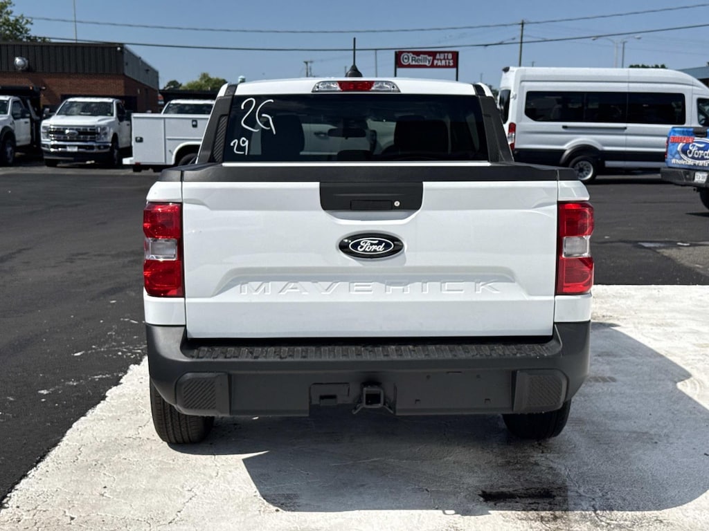 New 2026 Ford Maverick XL Crew Cab FWD Hybrid Crew Cab Pickup