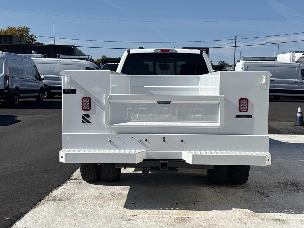 New 2026 Ford Super Duty F-350 DRW Crew Cab Chassis-Cab