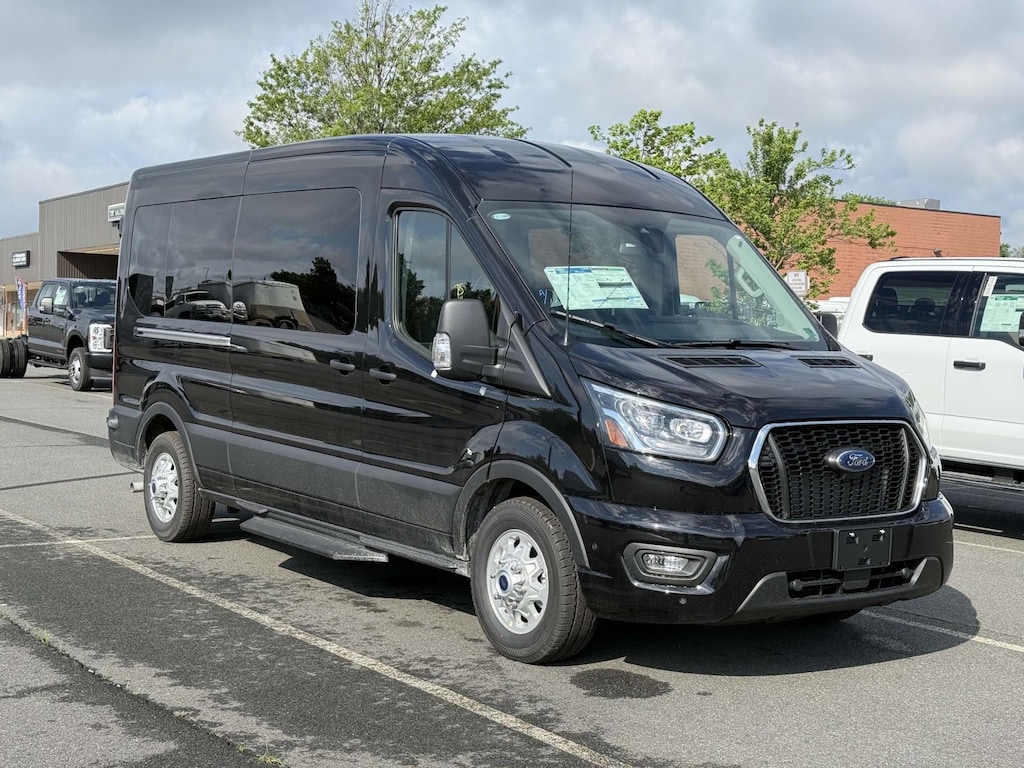 New 2025 Ford Transit Passenger Wagon XLT AWD Mid Roof 12 Passenger Van Van