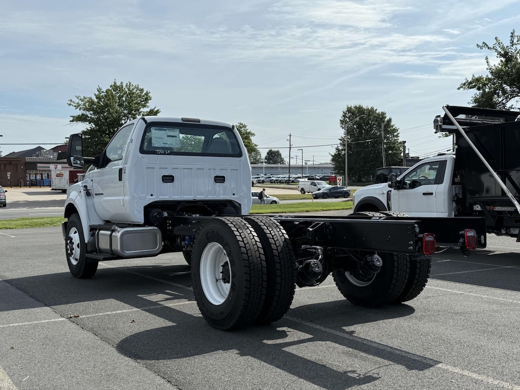 New 2025 Ford F-750 XL Regular Cab 4x2 Clean Chassis Regular Cab Chassis-Cab