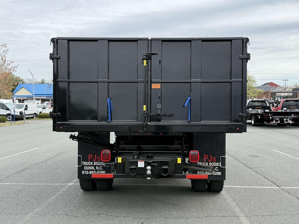 New 2025 Ford F-550 XL Regular Cab 4x4 w/ 12 Landscape Dump Landscape