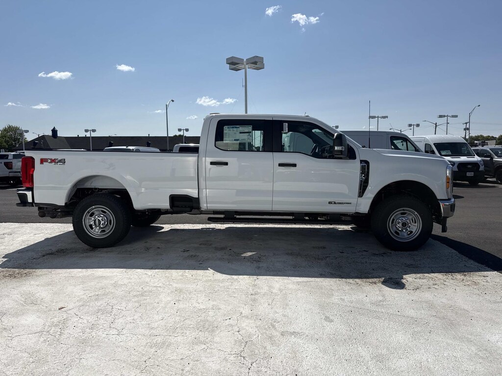 New 2026 Ford Super Duty F-350 SRW Crew Cab Pickup