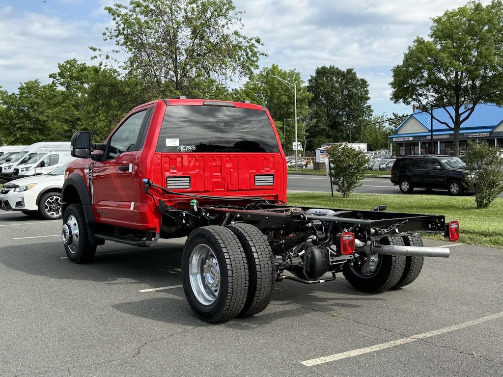 New 2025 Ford F-450 XLT Regular Cab 4x4 Bare Chassis 60 CA Regular Cab Chassis-Cab