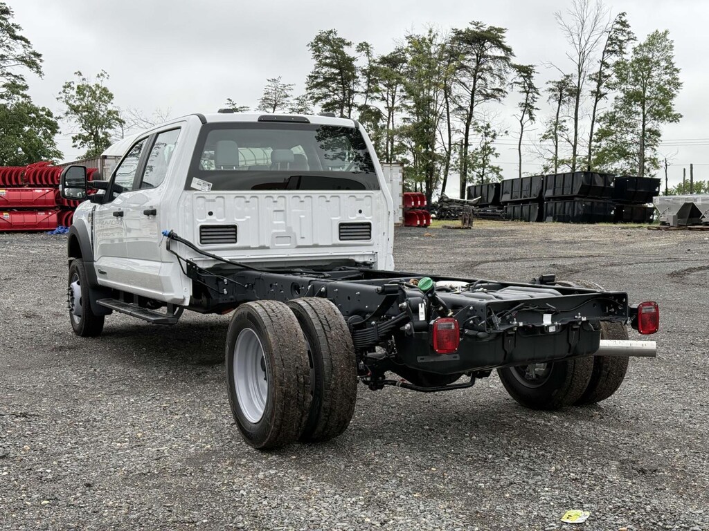 New 2025 Ford F-550 XL Crew Cab 4x4 Bare Chassis 84 CA Crew Cab Chassis-Cab