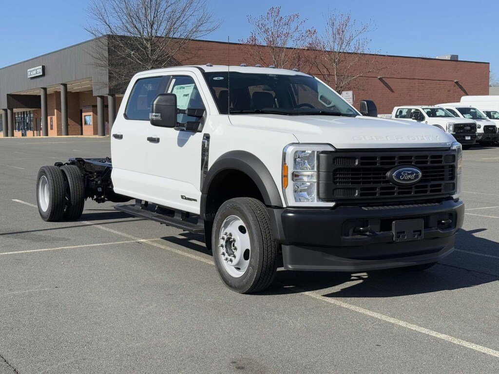 New 2025 Ford F-550 XL Crew Cab 4x4 Bare Chassis 84 CA Crew Cab Chassis-Cab