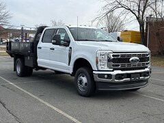 2026 Ford F-350 XL Crew Cab 4x4 w/ 10 Contractors Flatbed