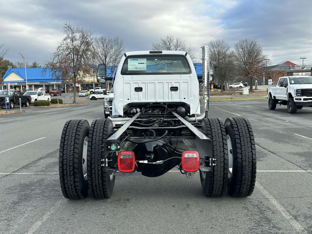 New 2025 Ford F-750 XL Regular Cab 4x2 Bare Chassis 138 CA Regular Cab Chassis-Cab