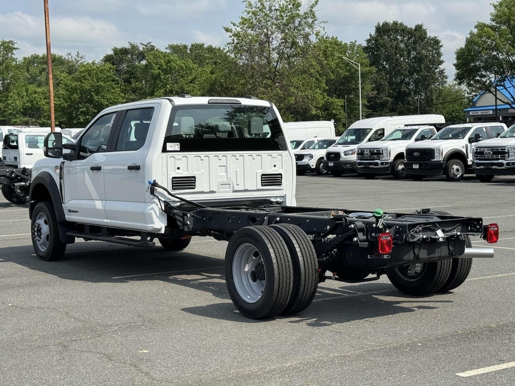 New 2025 Ford F-550 XL Crew Cab 4x4 Bare Chassis 84 CA Crew Cab Chassis-Cab