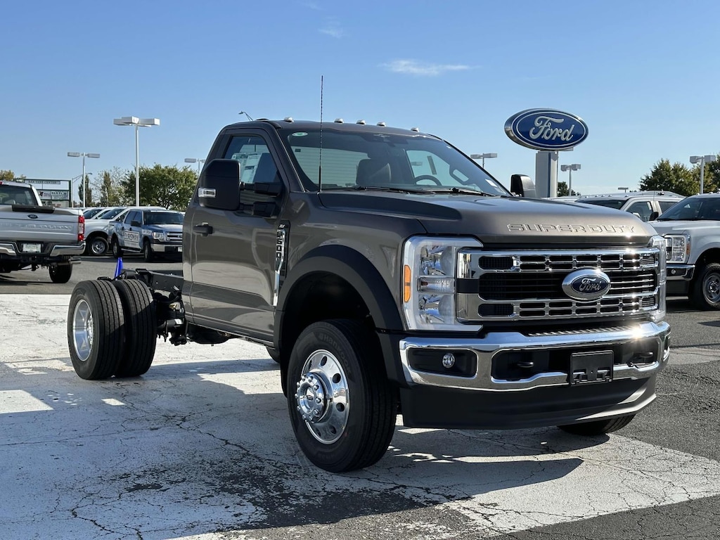 New 2023 Ford F-600 XLT Regular Cab 4x2 Bare Chassis Regular Cab Chassis-Cab