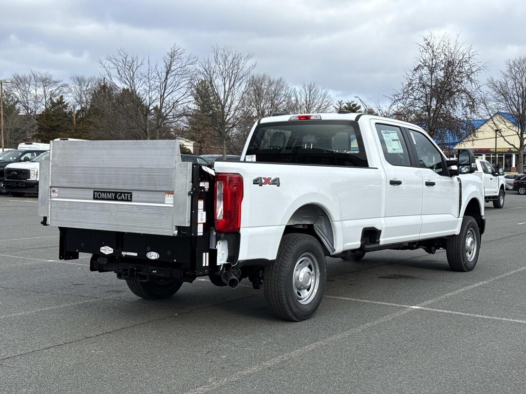 New 2026 Ford Super Duty F-350 SRW XL 4WD Crew Cab 6.75 Box Box