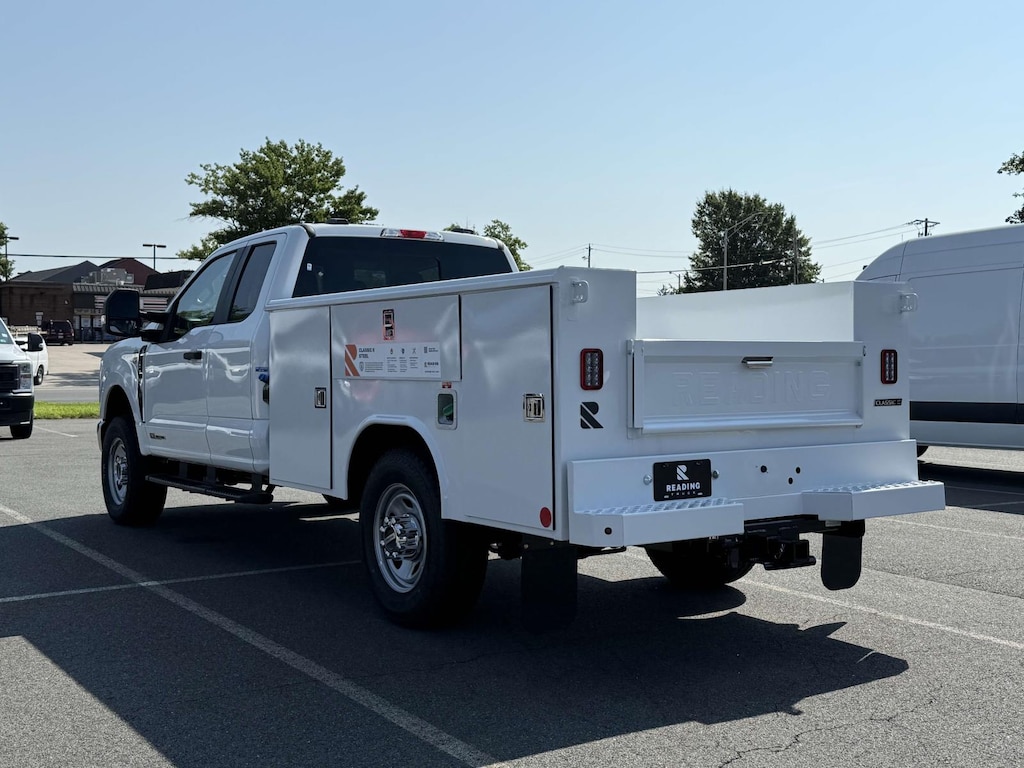 New 2025 Ford F-350 XL Super Cab 4x4 w/ 9 Reading Service Body Service