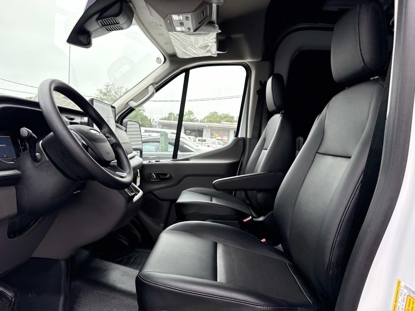 2026 Ford Transit Van Base - Photo 10