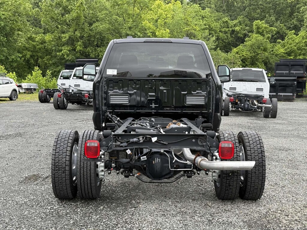 New 2024 Ford F-450 XLT Regular Cab 4x4 Clean Chassis Regular Cab Chassis-Cab
