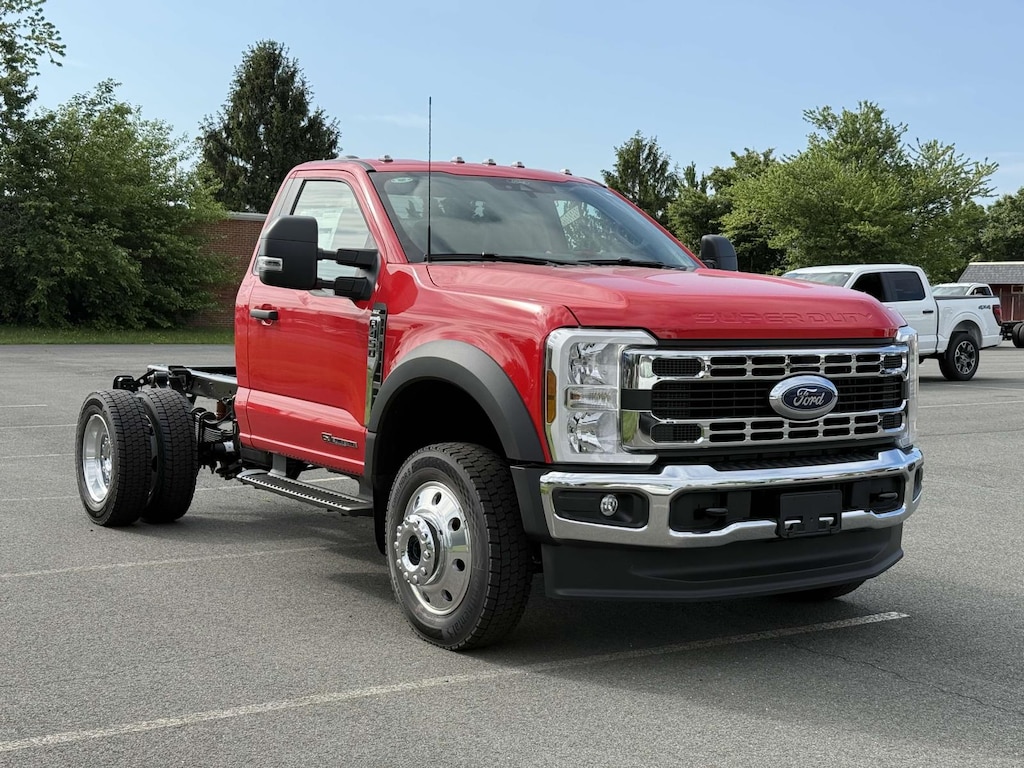 New 2025 Ford F-450 XLT Regular Cab 4x4 Bare Chassis 60 CA Regular Cab Chassis-Cab