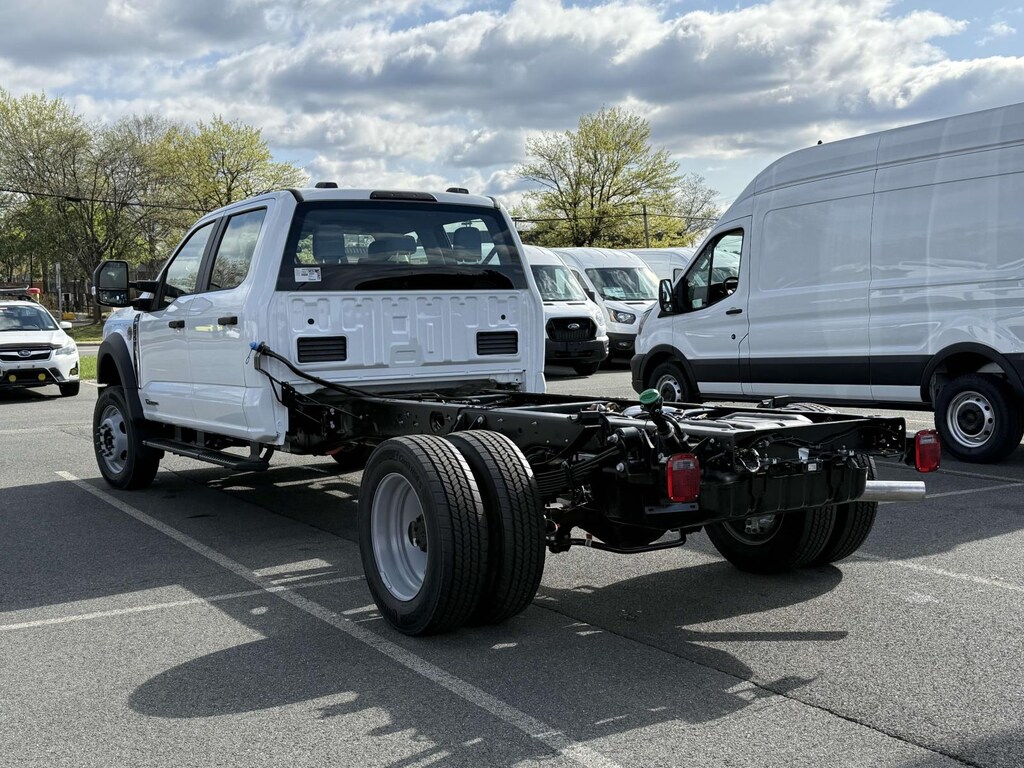 New 2025 Ford F-550 XL Crew Cab 4x4 Bare Chassis 84 CA Crew Cab Chassis-Cab