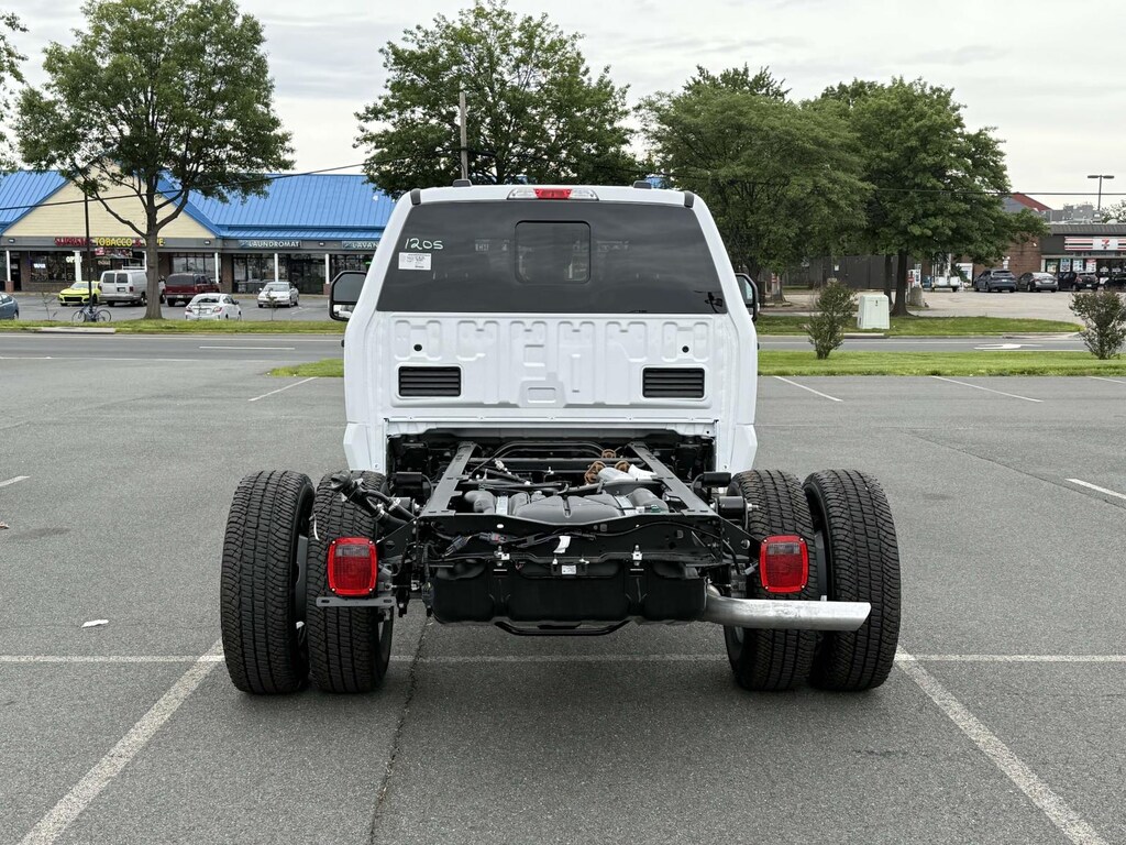 New 2025 Ford F-350 XL Crew Cab 4x2 Bare Chassis 60 CA Crew Cab Chassis-Cab