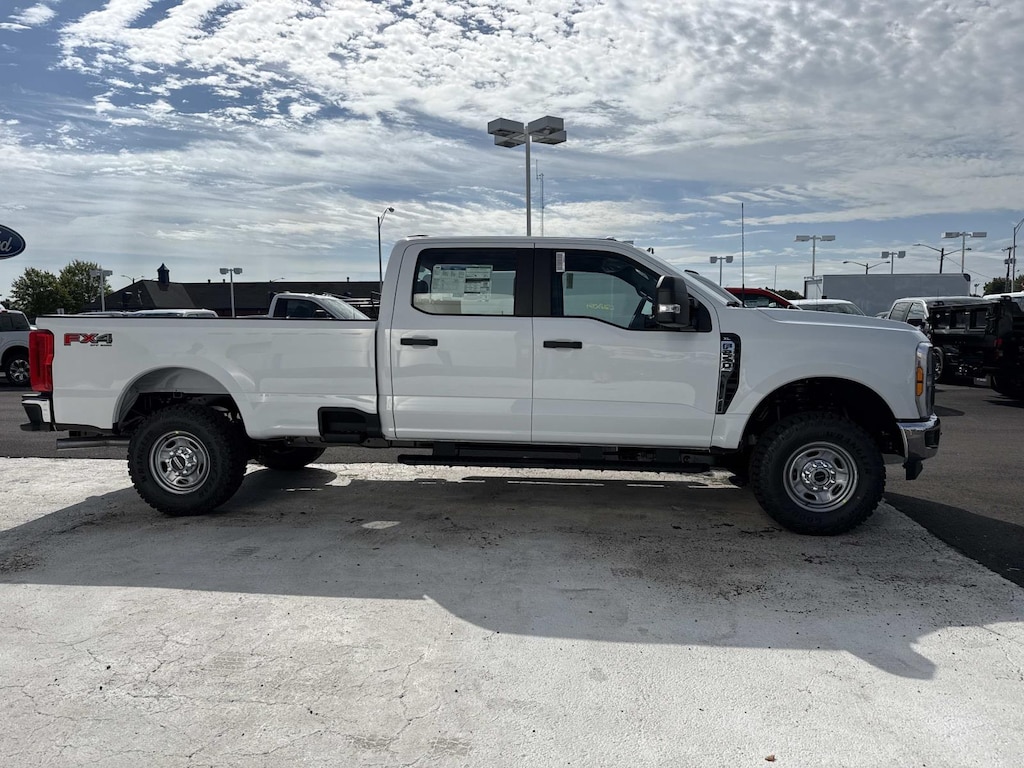 New 2026 Ford Super Duty F-250 SRW Crew Cab Pickup