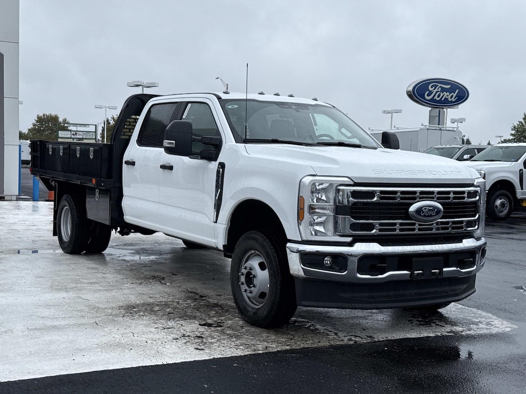 New 2026 Ford Super Duty F-350 DRW Crew Cab Chassis-Cab