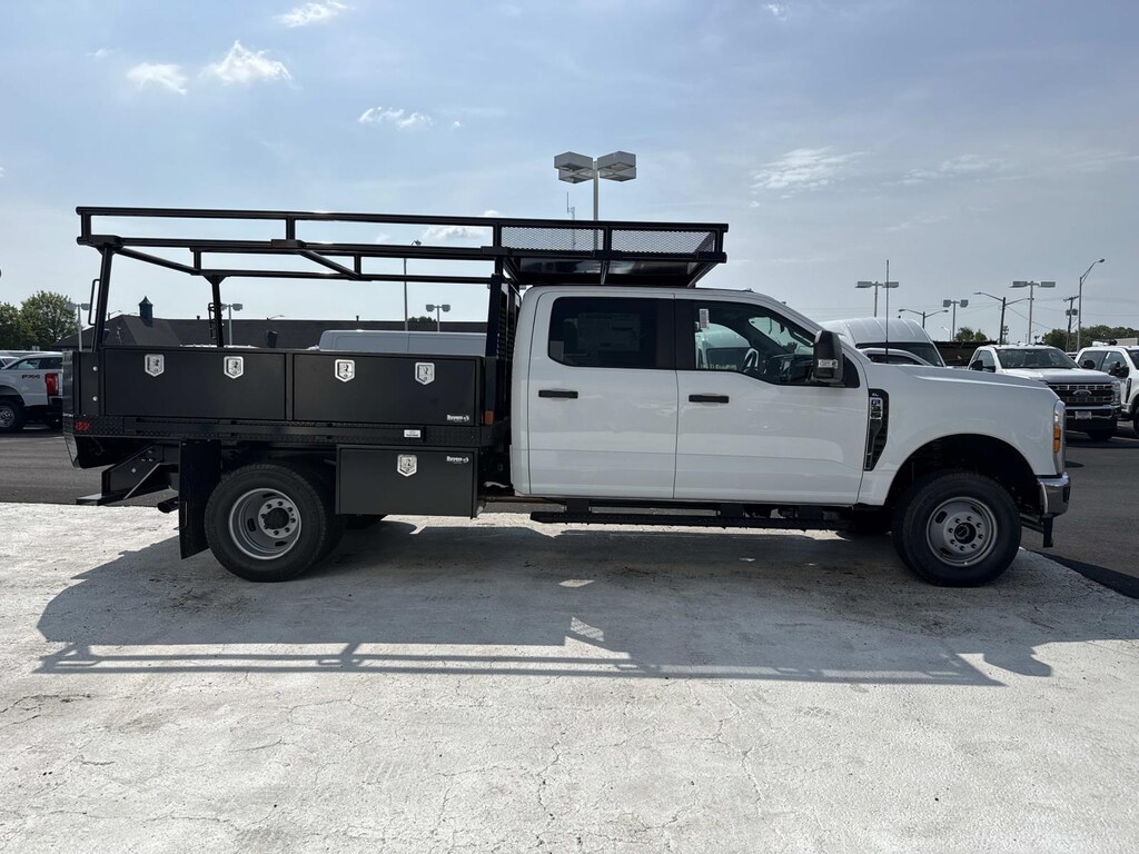 New 2026 Ford Super Duty F-350 DRW Crew Cab Chassis-Cab