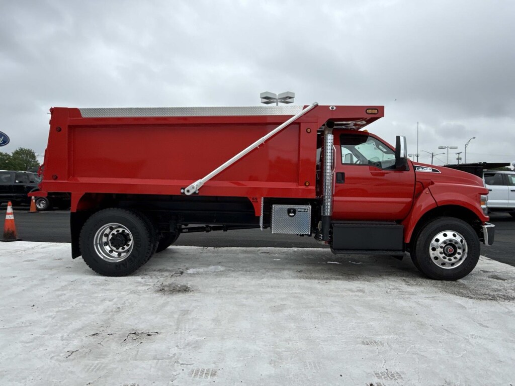 New 2027 Ford F-750 Regular Cab w/ 13.5 Samco Asphalt Dump Dump