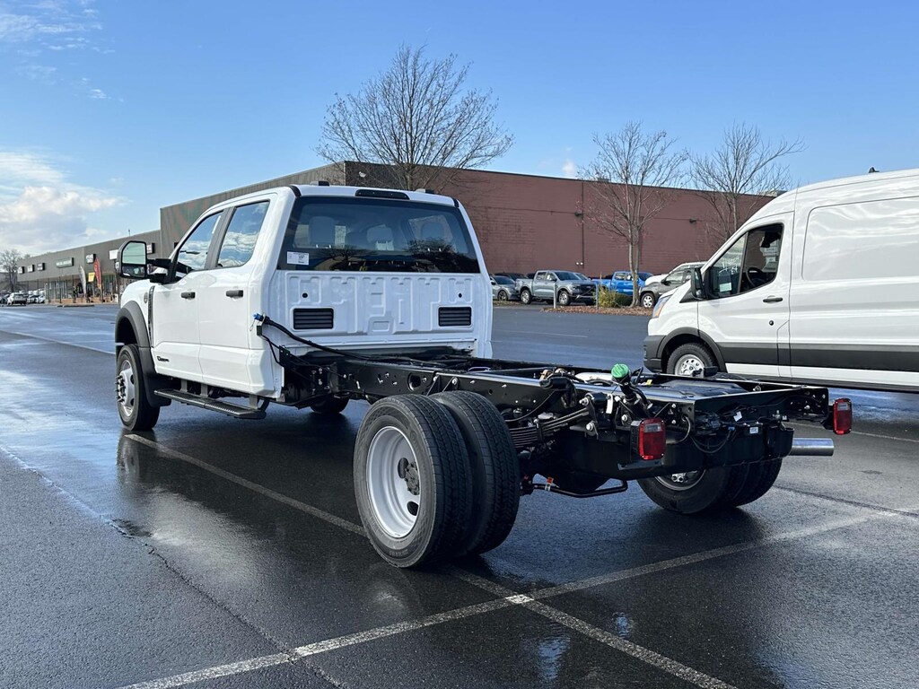 New 2024 Ford F-550 XL Crew Cab 4x4 Bare Chassis 84 CA Crew Cab Chassis-Cab