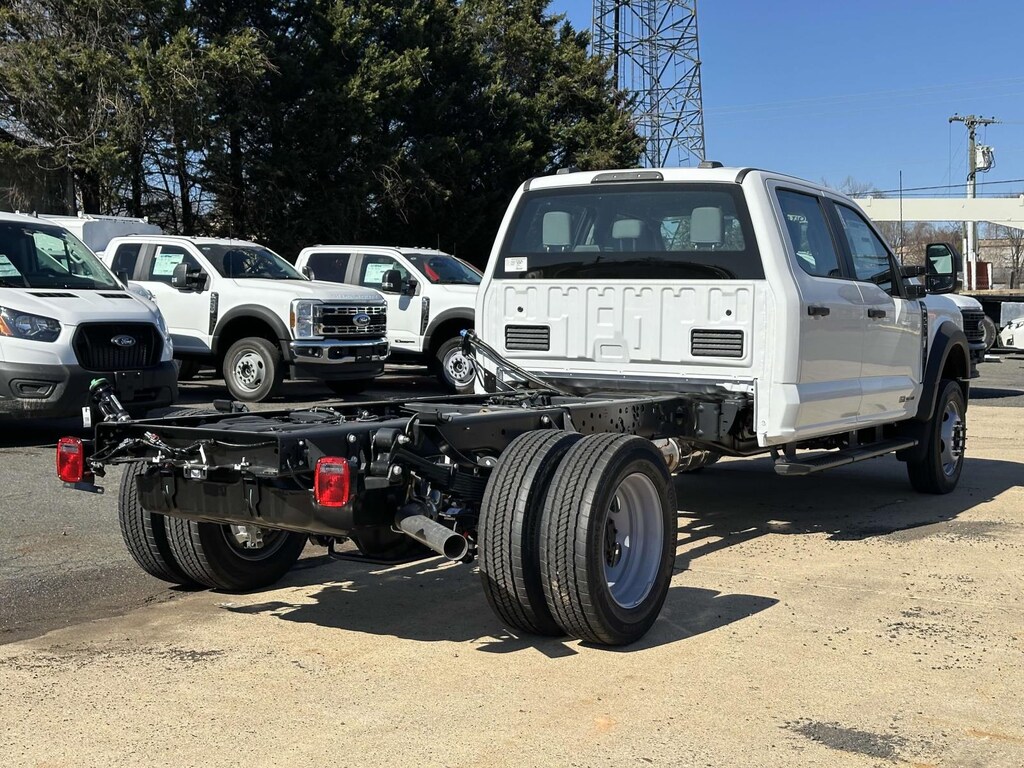 New 2025 Ford F-550 XL Crew Cab 4x4 Bare Chassis 84 CA Crew Cab Chassis-Cab