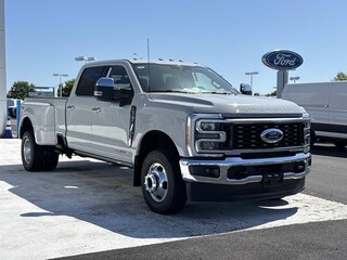 2026 Ford F-350 Lariat Crew Cab 4x4 W/ 8 Bed DRW for Sale in Manassas VA