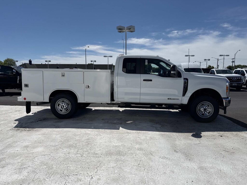 New 2026 Ford F-350 XL Super Cab 4x4 W/ 9 Reading Service Body Service
