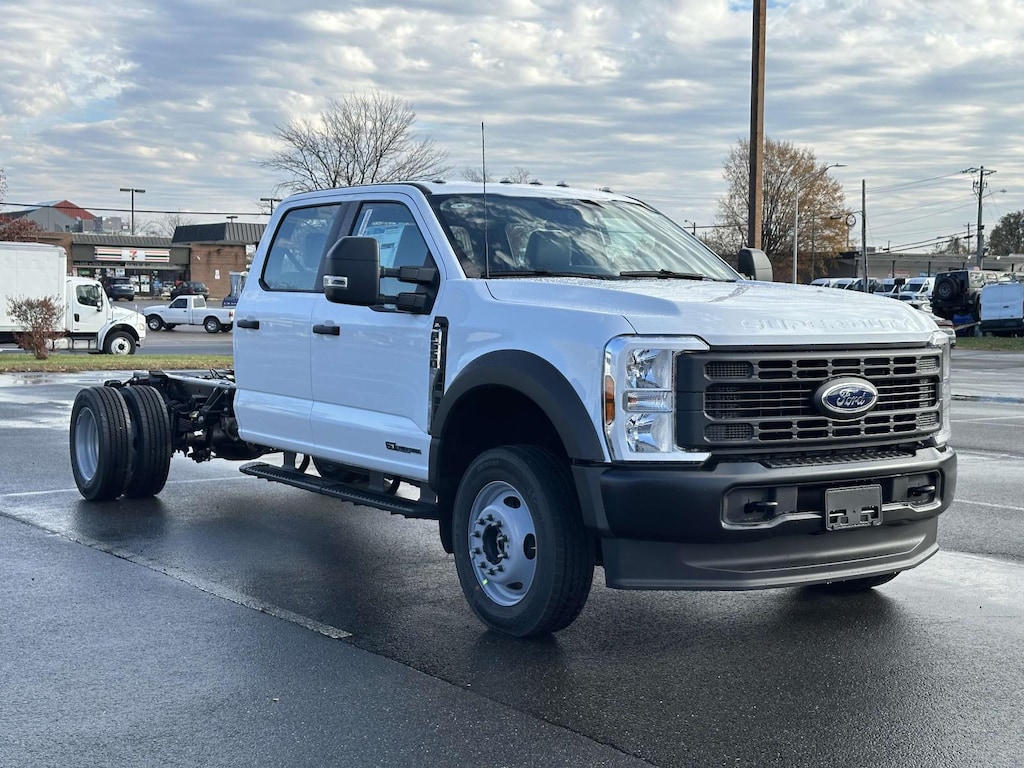New 2024 Ford F-550 XL Crew Cab 4x4 Bare Chassis 84 CA Crew Cab Chassis-Cab