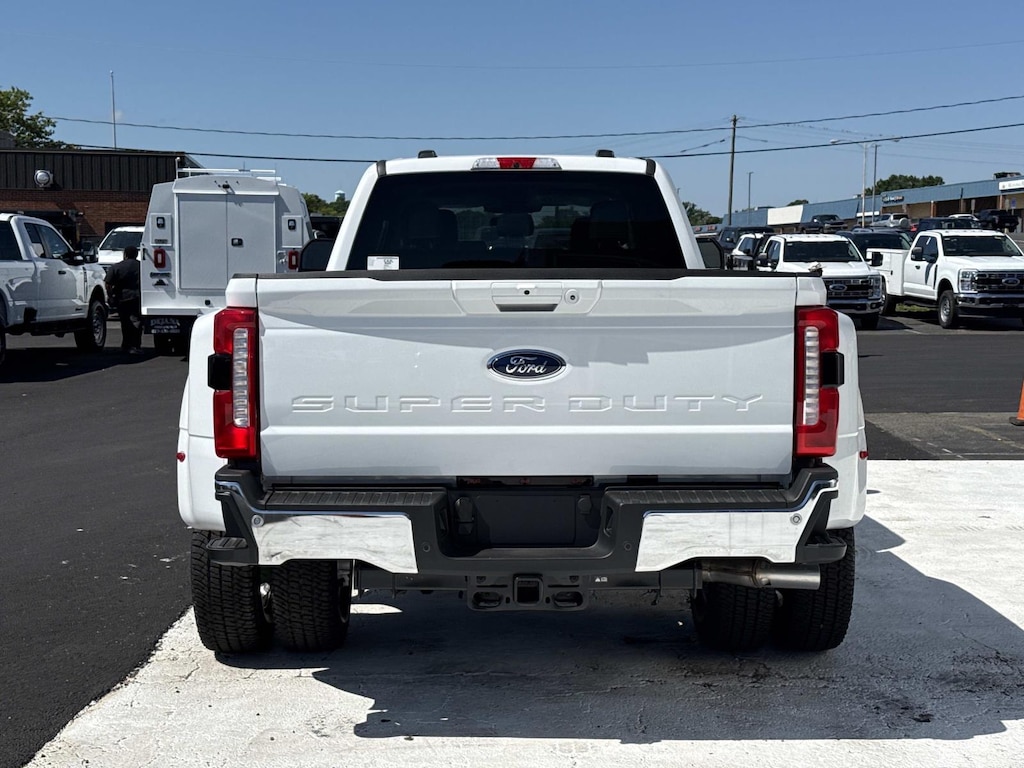 New 2026 Ford F-350 XLT Crew Cab 4x4 W/ 8 Bed DRW Crew Cab Pickup