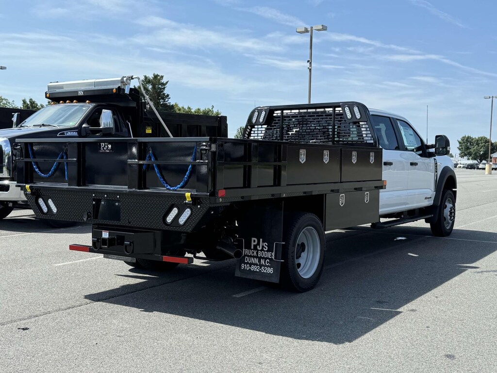 New 2025 Ford F-450 XL Crew Cab 4x2 w/ 12 Contractors Flatbed Flatbed