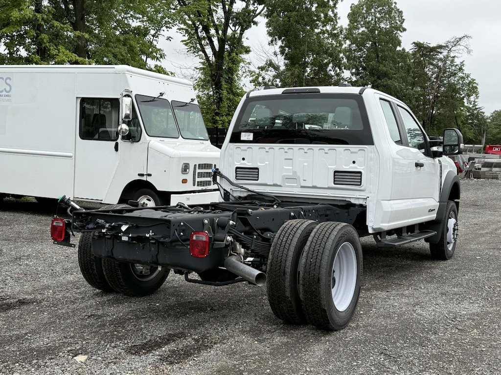 New 2024 Ford F-550 XL Super Cab 4x4 Bare Chassis Extended Cab Chassis-Cab