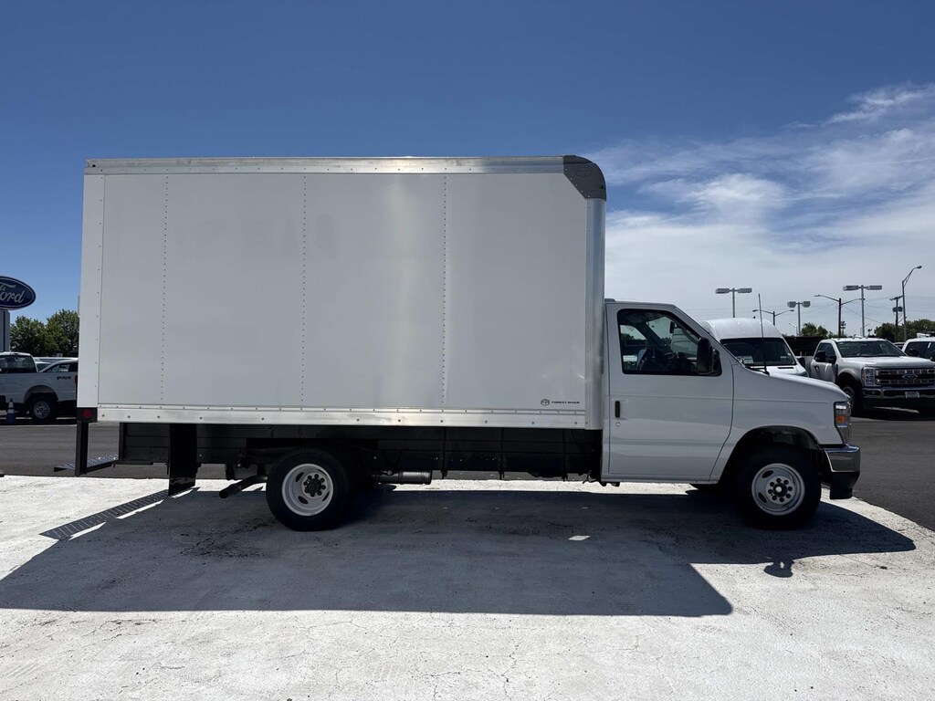 New 2027 Ford E-350 Cutaway 4x2 W/ 14 Box Box