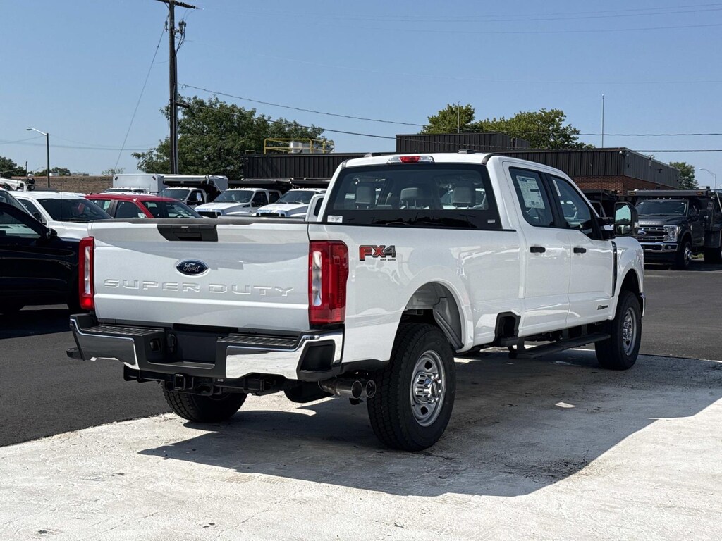 New 2026 Ford Super Duty F-350 SRW Crew Cab Pickup