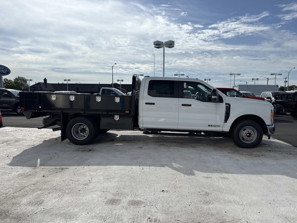 New 2026 Ford F-350 XL Crew Cab 4x2 W/ 10 Contractors Flatbed Flatbed