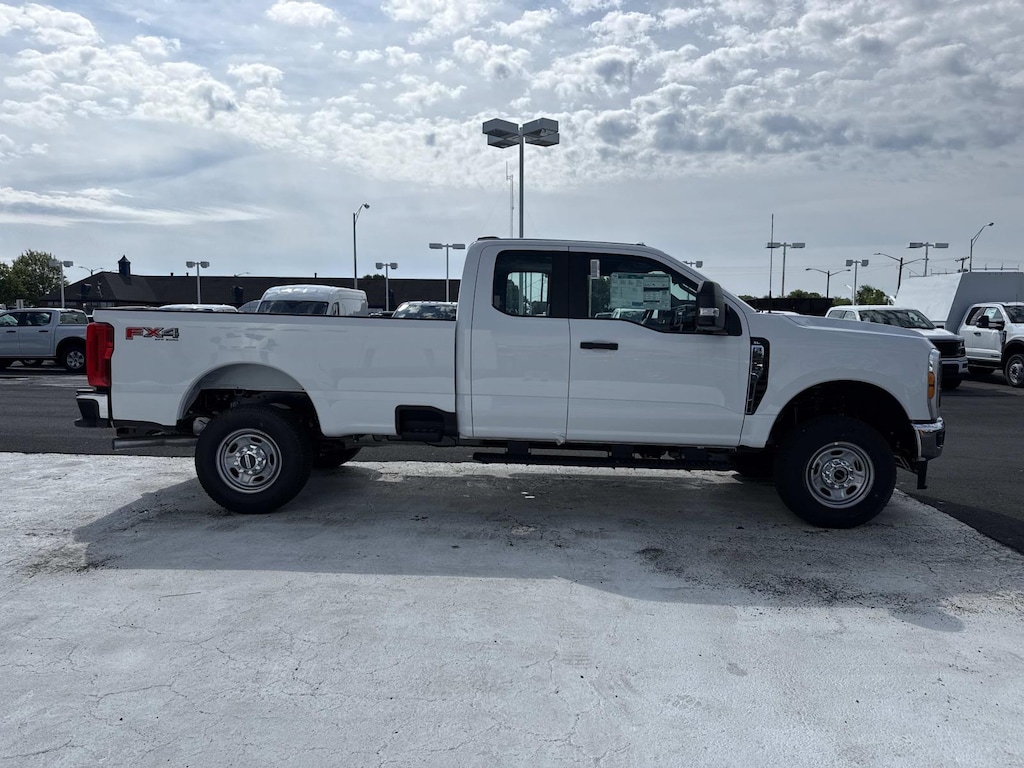New 2026 Ford F-250 XL Super Cab 4x4 W/ 8 Bed Extended Cab Pickup
