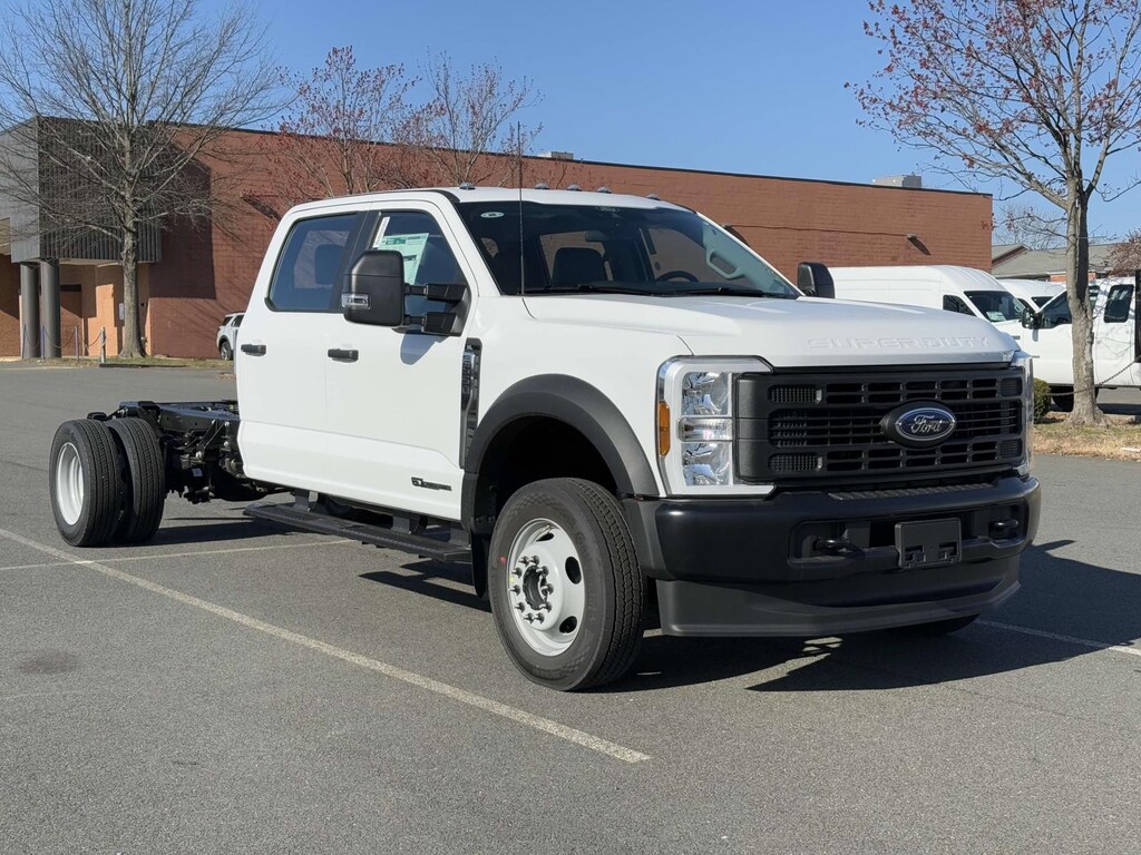New 2025 Ford F-550 XL Crew Cab 4x4 Bare Chassis 84 CA Crew Cab Chassis-Cab