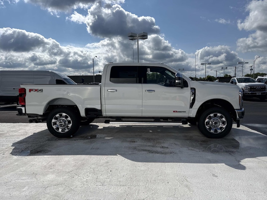 New 2026 Ford F-350 Lariat Crew Cab 4x4 W/ 6.75 Bed Crew Cab Pickup