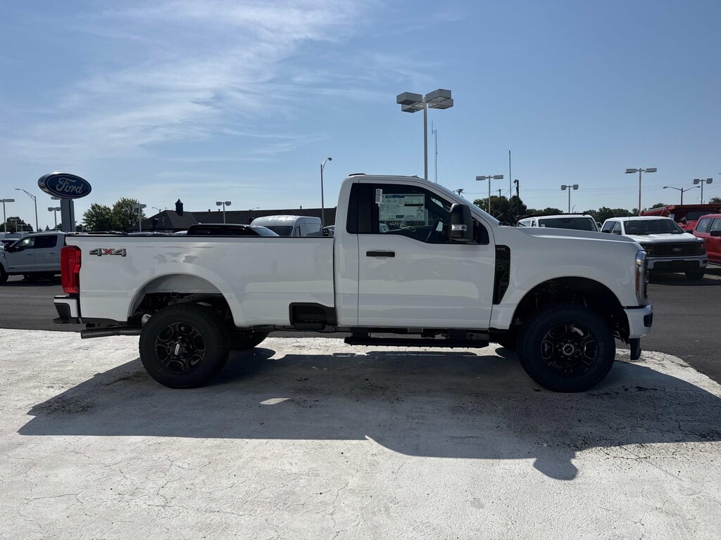 New 2026 Ford Super Duty F-350 SRW Regular Cab Pickup
