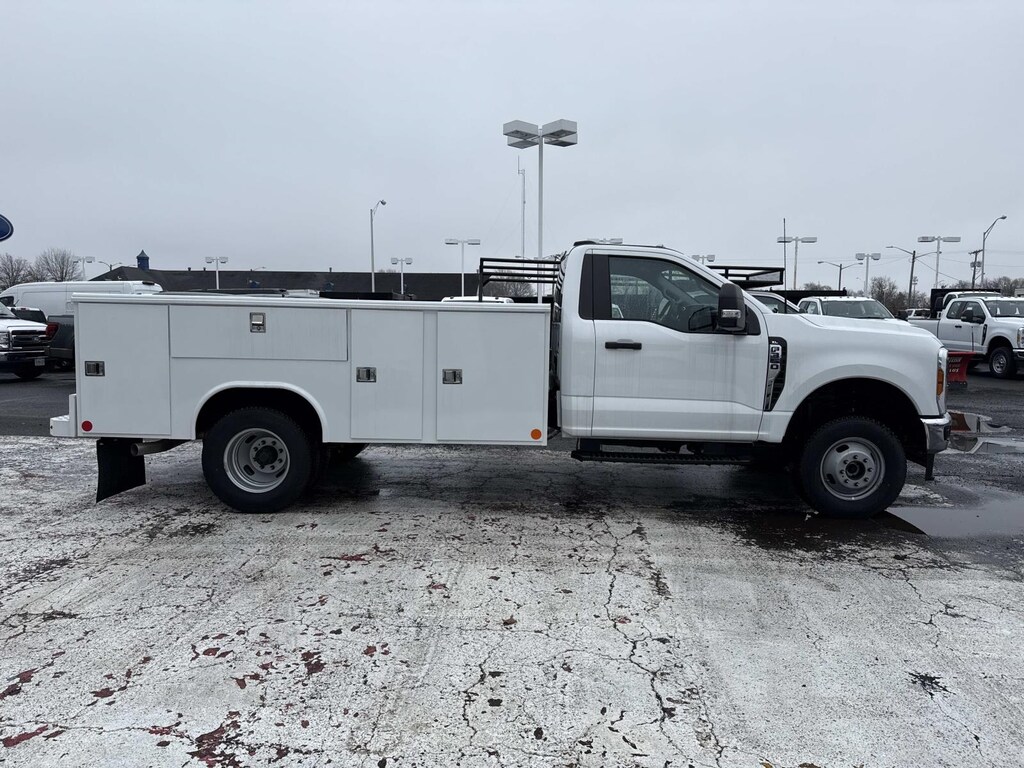 New 2024 Ford F-350 XL Regular Cab 4x4 w/ 11 Service Body Service