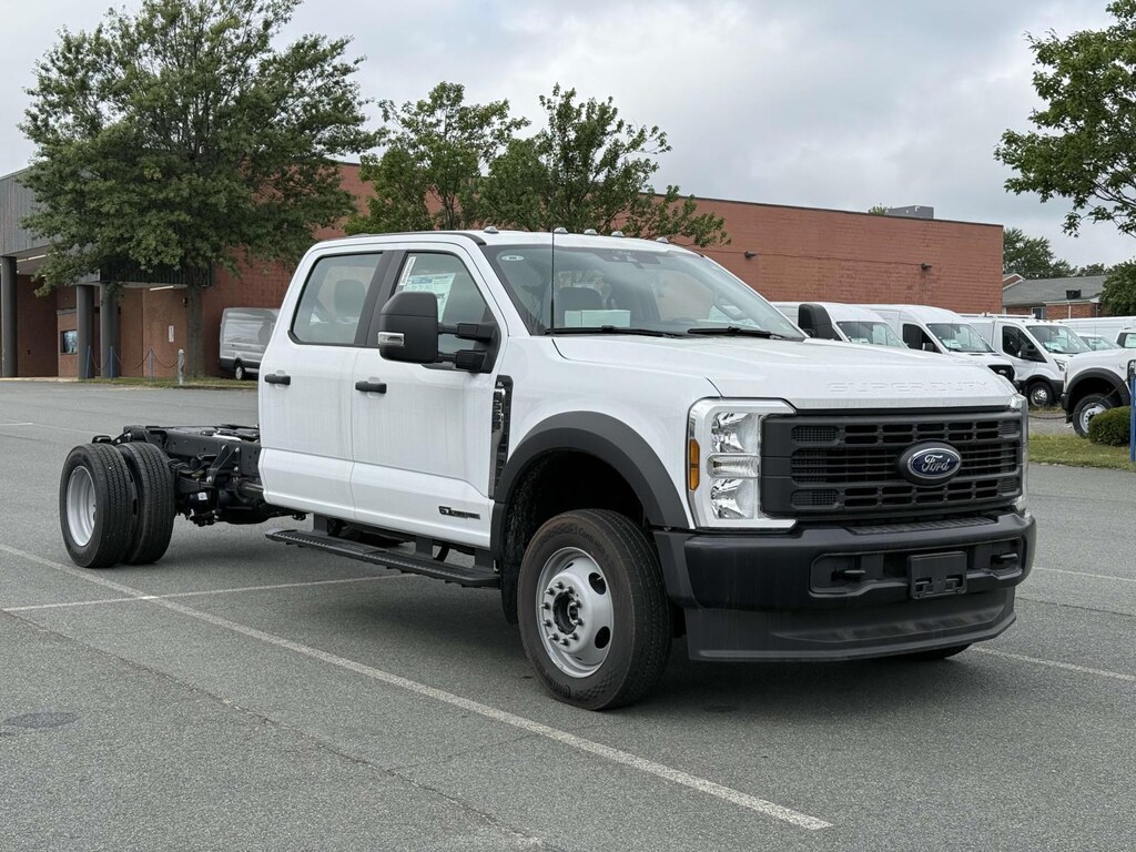 New 2024 Ford F-550 XL Crew Cab 4x4 Bare Chassis 84 CA Crew Cab Chassis-Cab