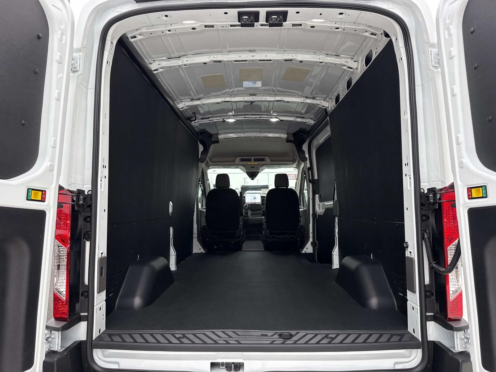 2026 Ford Transit Van Base - Photo 12