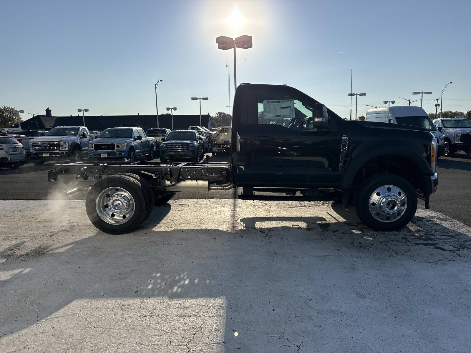 New 2027 Ford Super Duty F-450 DRW Regular Cab Chassis-Cab