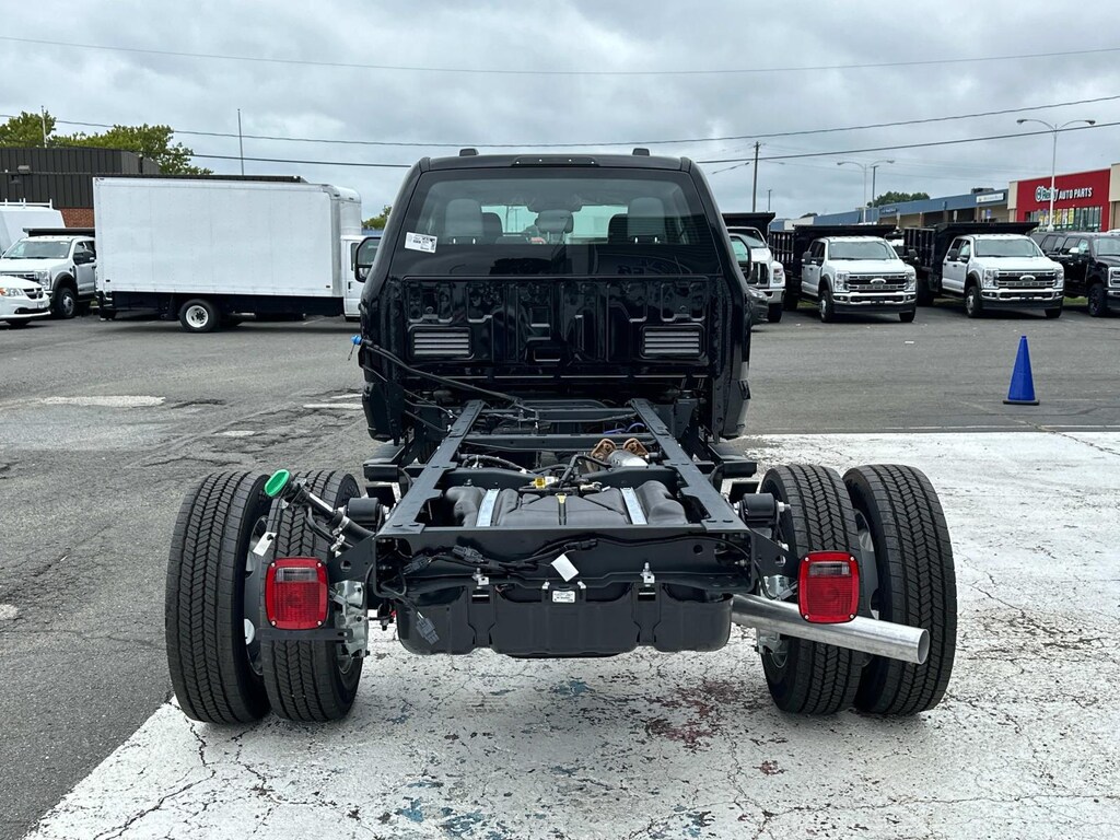 New 2024 Ford F-550 XL Crew Cab 4x4 Bare Chassis 84 CA Crew Cab Chassis-Cab