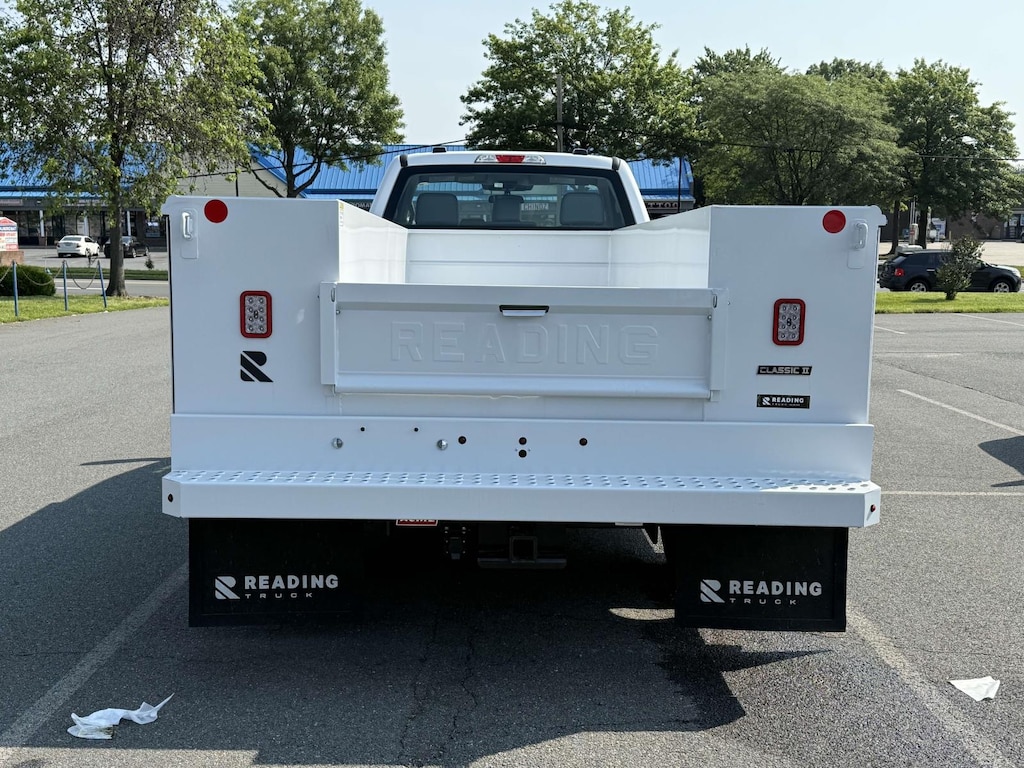 New 2024 Ford F-550 XL Regular Cab 4x4 w/ 11 Reading Service Body Service