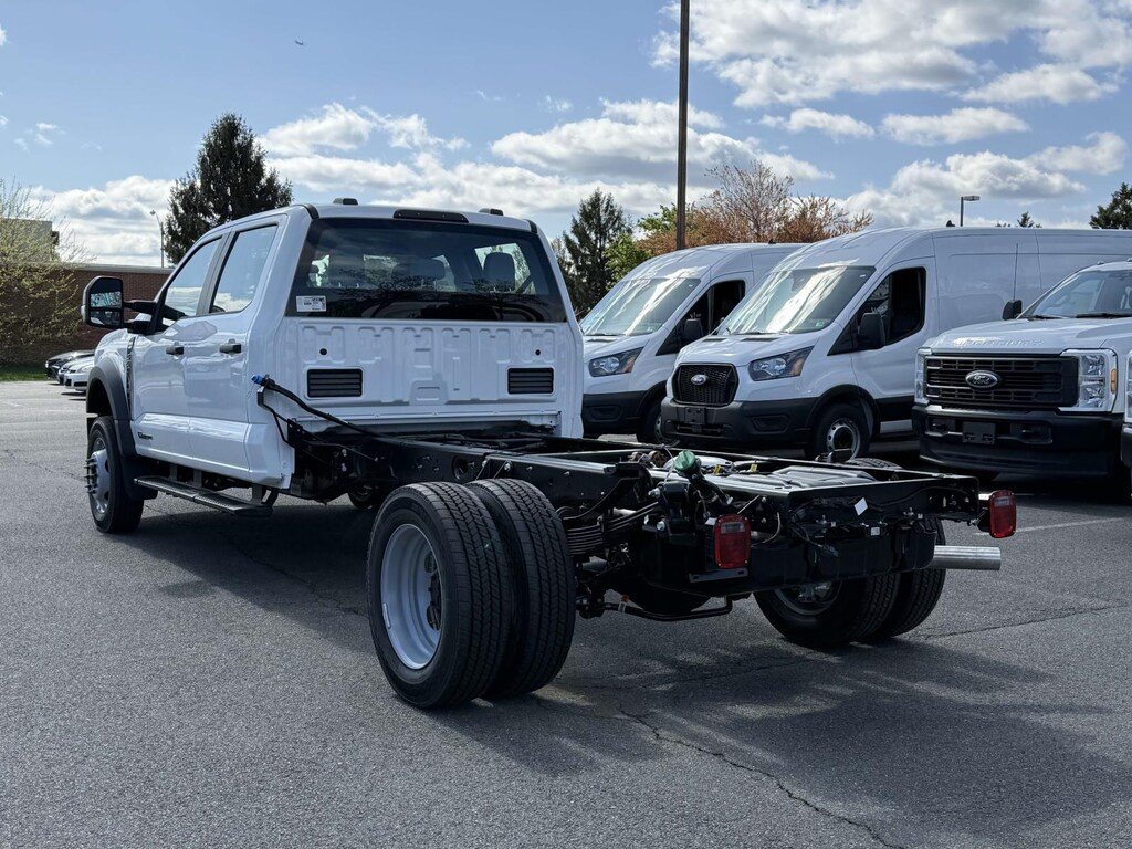 New 2025 Ford F-550 XL Crew Cab 4x4 Bare Chassis 84 CA Crew Cab Chassis-Cab