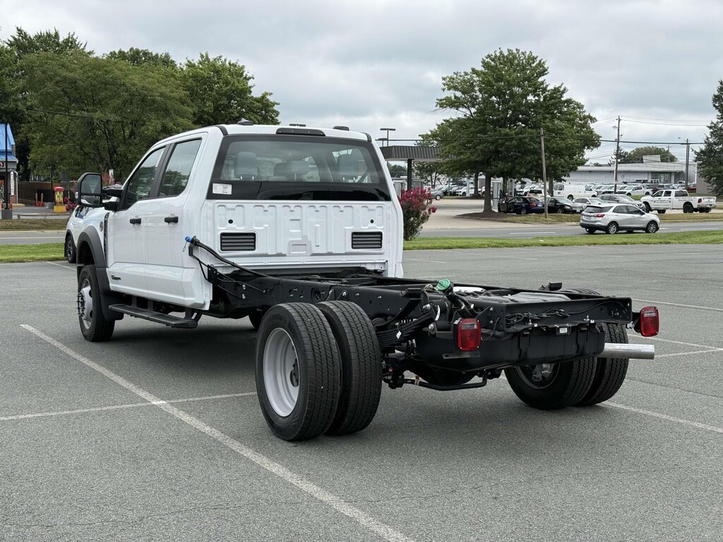 New 2024 Ford F-550 XL Crew Cab 4x4 Bare Chassis 84 CA Crew Cab Chassis-Cab