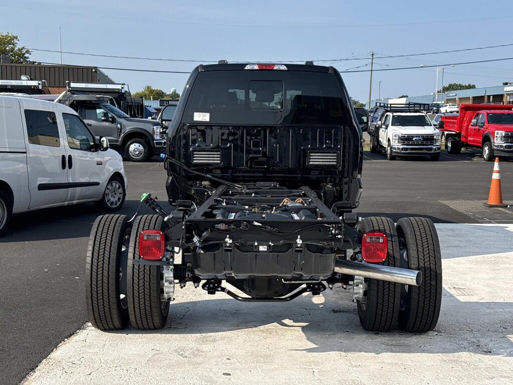 New 2026 Ford Super Duty F-550 DRW Crew Cab Chassis-Cab