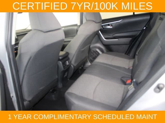 2024 Toyota RAV4 XLE - Photo 14