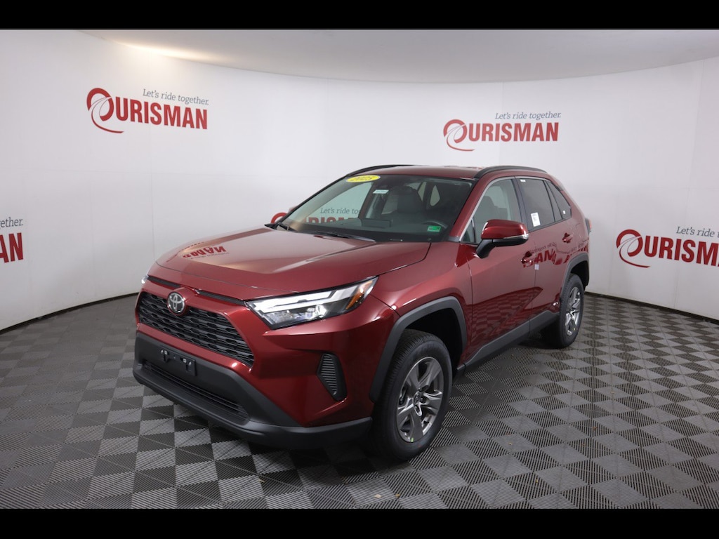 Used 2025 Toyota RAV4 Hybrid XLE SUV